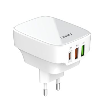 LDNIO Q334 32W Type-C Charger + Dual USB Port - EU Plug (White) - 1