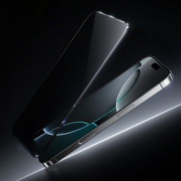 Benks King Kong Series Corning Privacy Glass Film for iPhone 16 Pro - 1