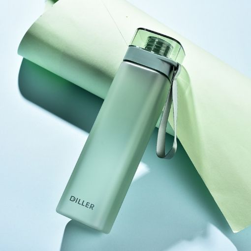 Diller D8646 Square Shape Fitness Water Bottle 700ml Green - 1