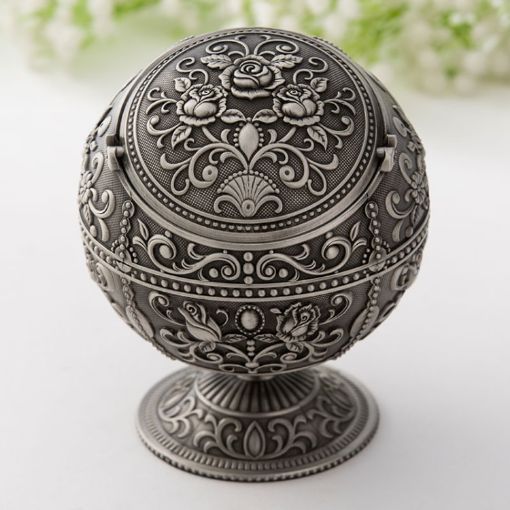 Tin Color Rose Retro Metal Spherical Ashtray with Lid Decor - 1