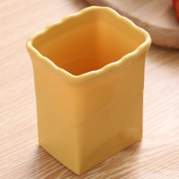 Yellow Cup Slicer for Strawberries, Grapes & Vegetables - Kitchen Gadget - 1